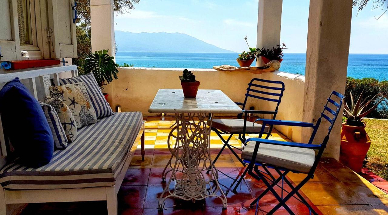 Loukoulos' Maisonette Marathokampos Luaran gambar