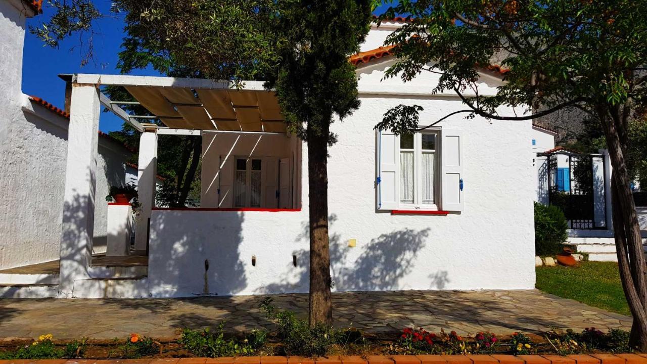 Loukoulos' Maisonette Marathokampos Luaran gambar