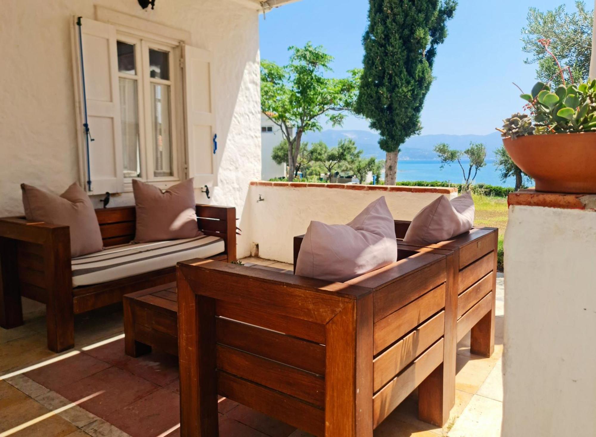 Loukoulos' Maisonette Marathokampos Luaran gambar