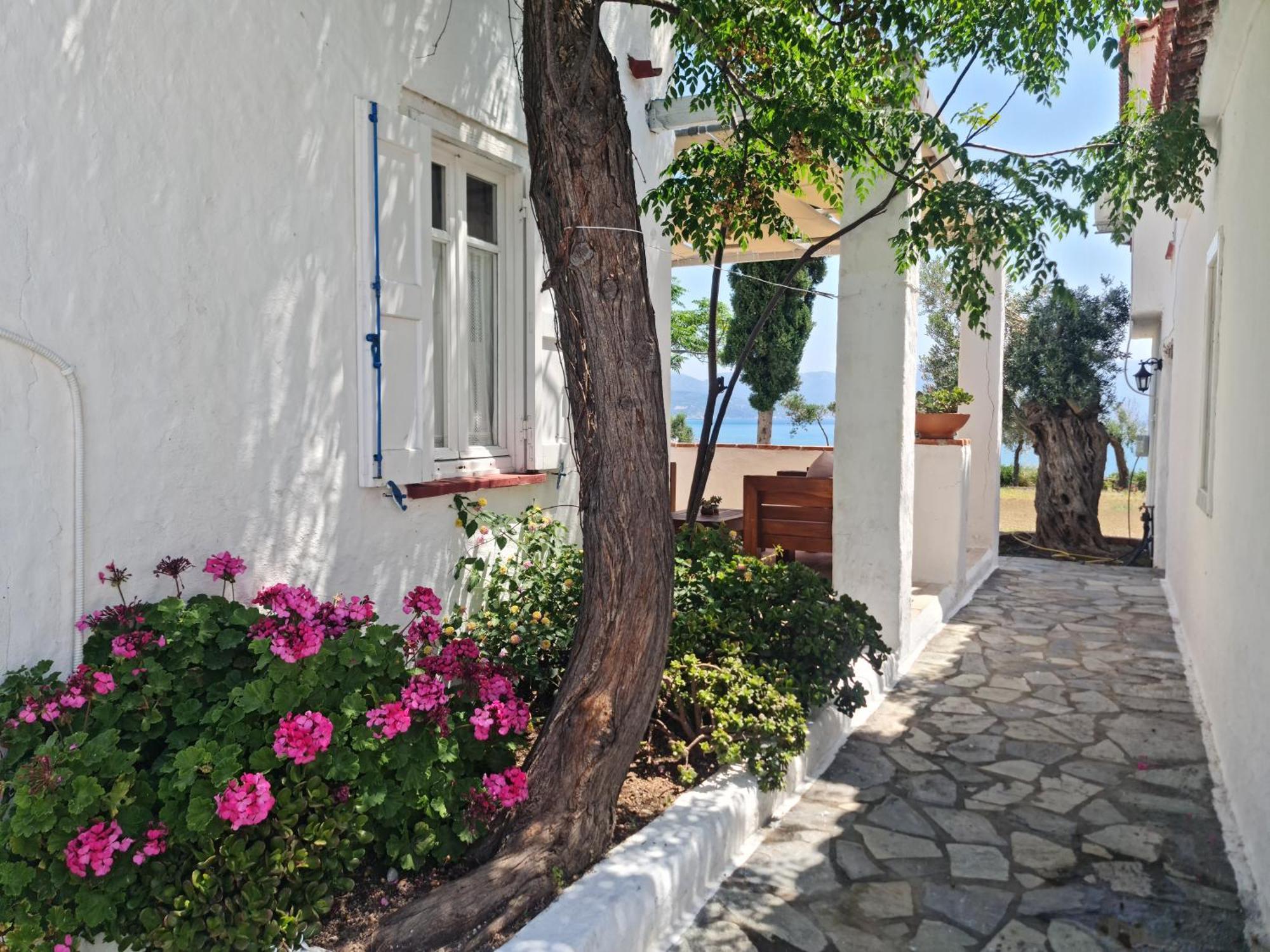 Loukoulos' Maisonette Marathokampos Luaran gambar