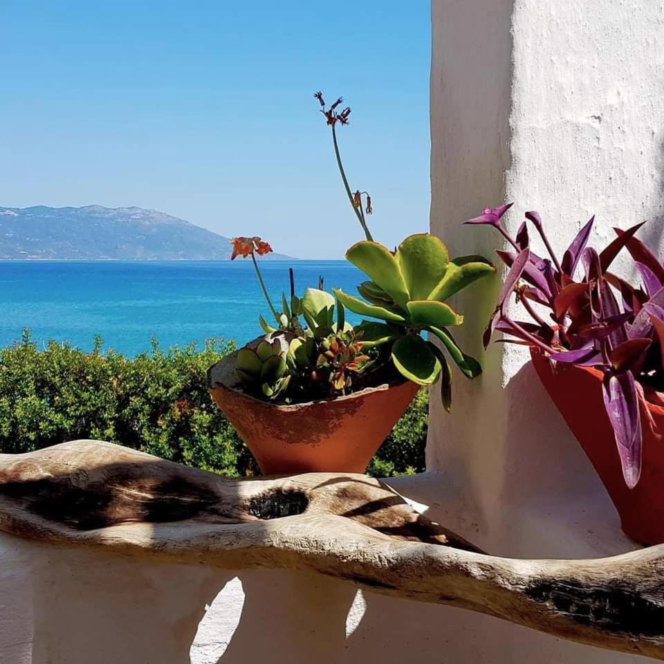 Loukoulos' Maisonette Marathokampos Luaran gambar